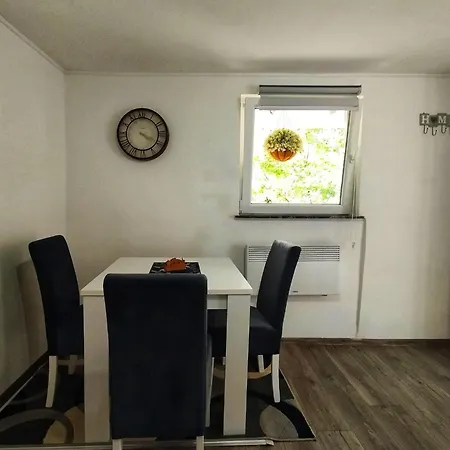 Monroe Apartment *